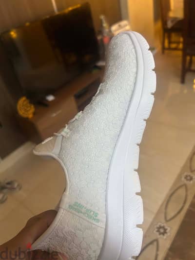 Skechers  size 38,30