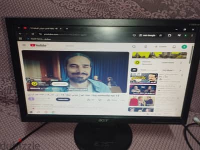 شاشة كمبيوتر accer 19 بوصة حالة ممتازة