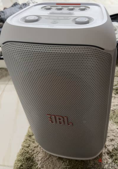 Jbl party box 320 white zero condition