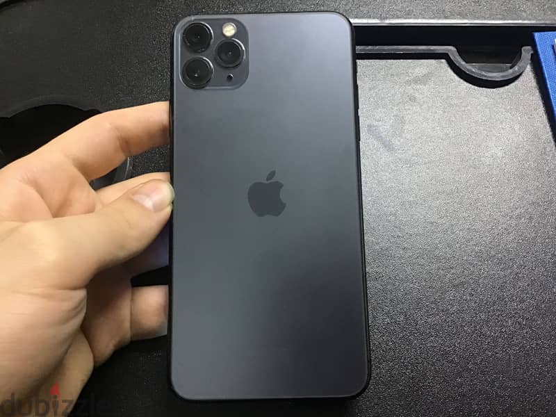 Apple - iPhone 11 Pro Max 2