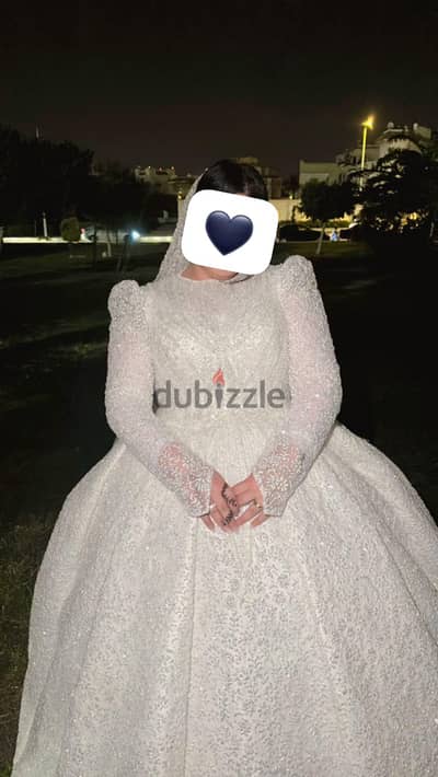 فستان زفاف للبيع لبسه واحده بس لسه جديد
