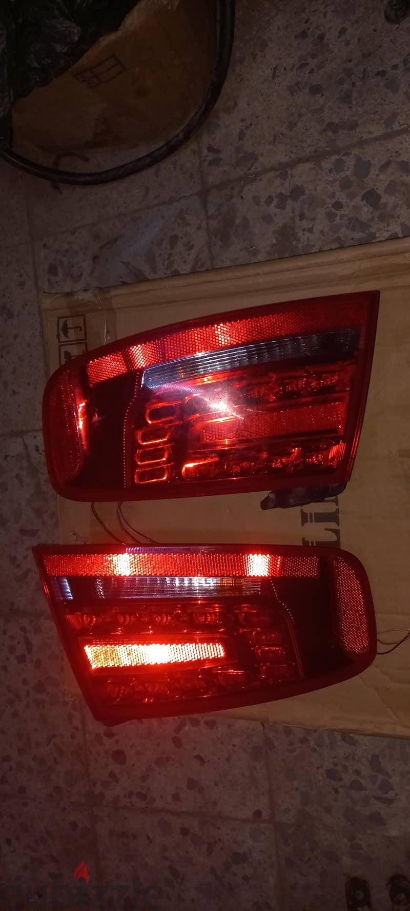فانوس اودي a4 3
