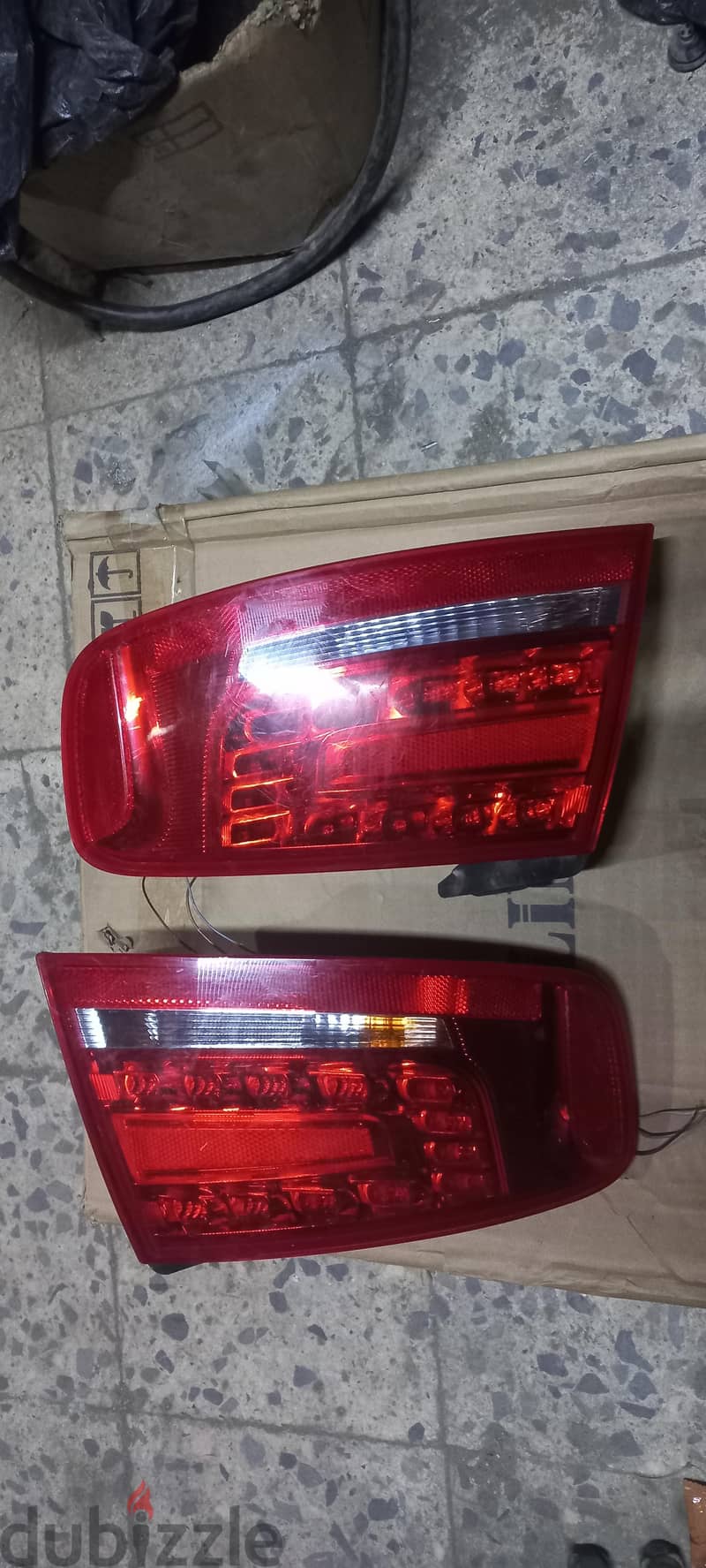 فانوس اودي a4 4