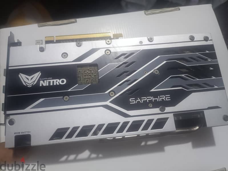 RX570 with the box 5