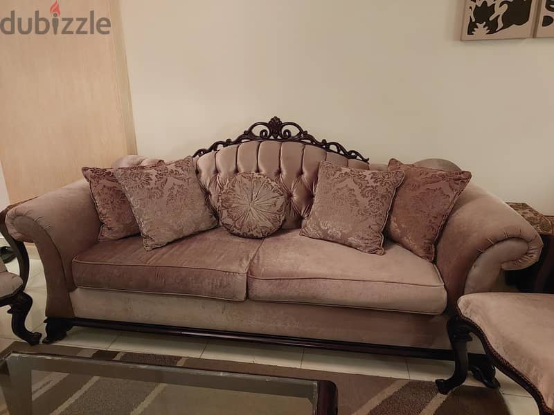 Saloon 1
