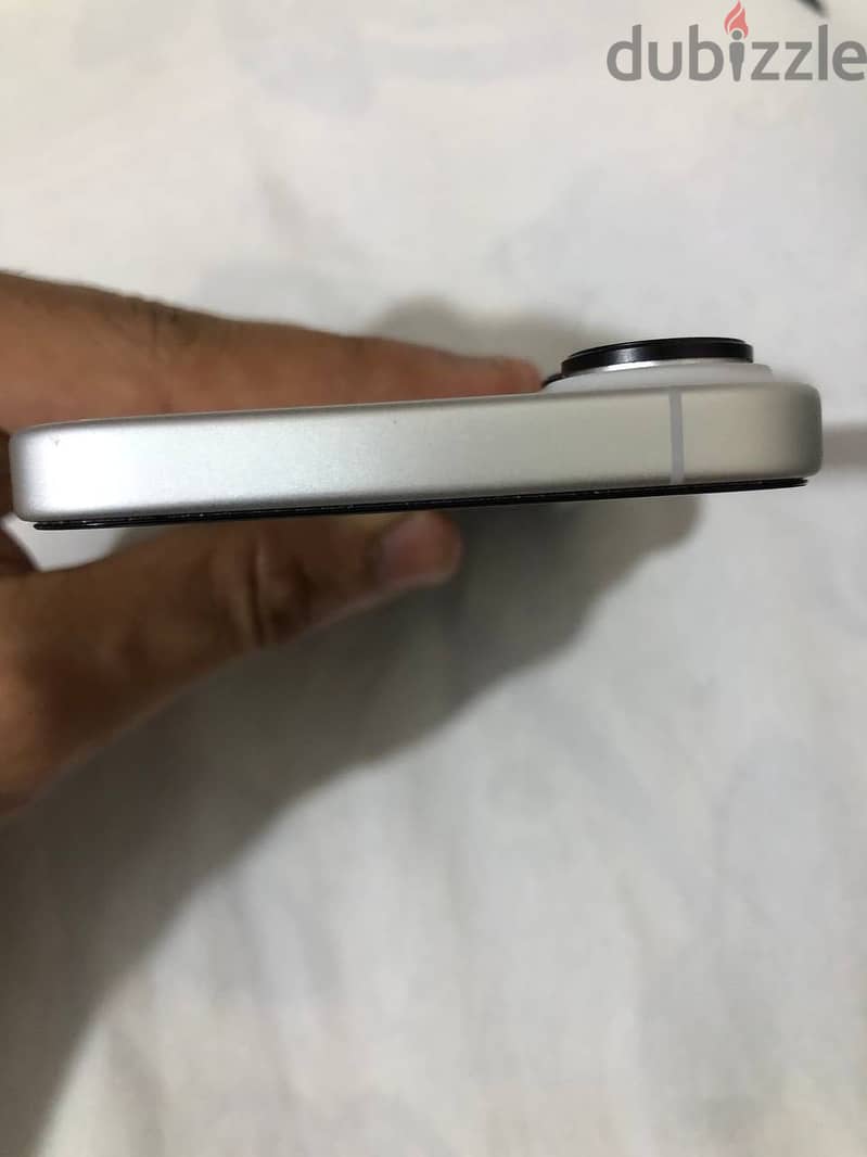 Apple - iPhone 17 4