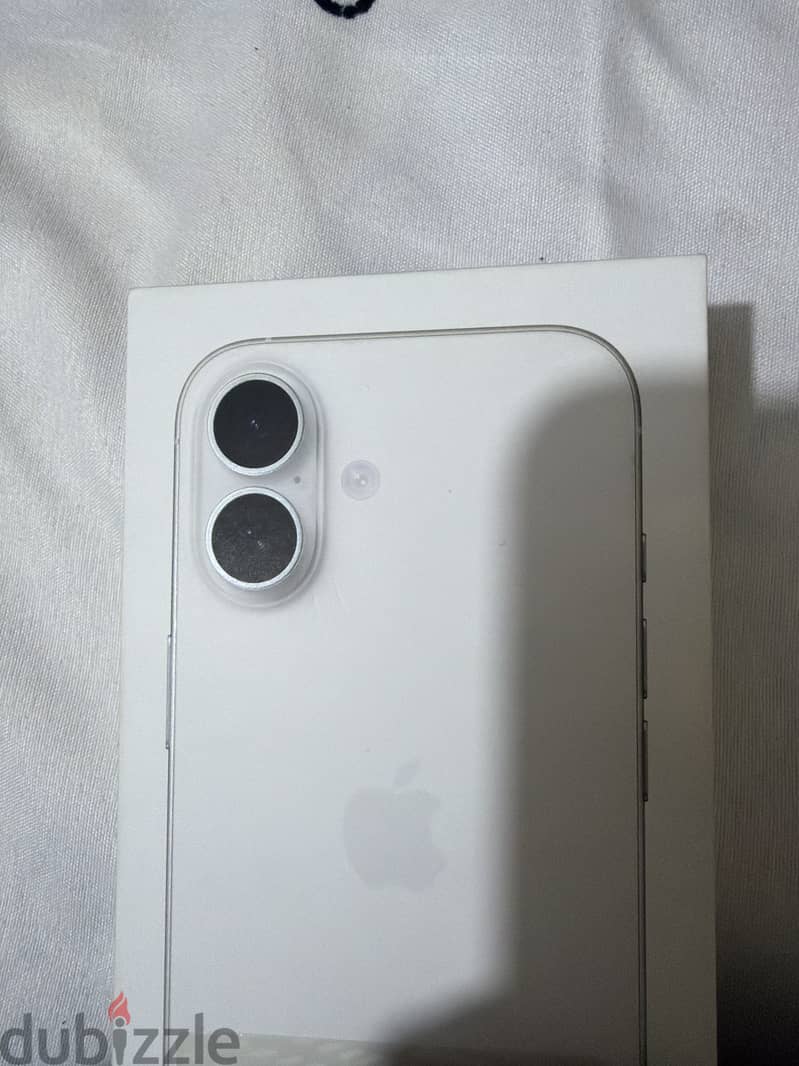 Apple - iPhone 17 7