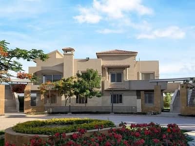 Quattro Villa for sale in Alex West بمساحة 146 متر وحديقة 276 متر وتقسيط 4 سنوات