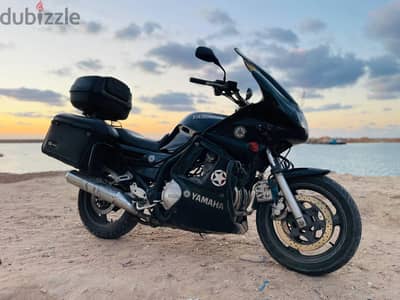 لعشاق القوه ياماها XJ 900 \ 2011