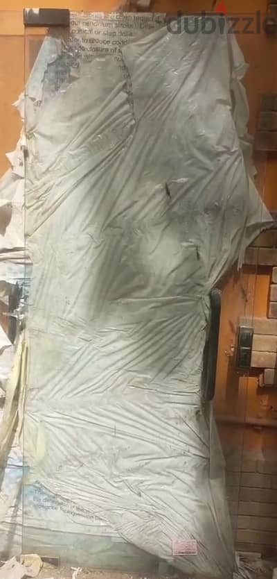 باب زجاج سيكوريت