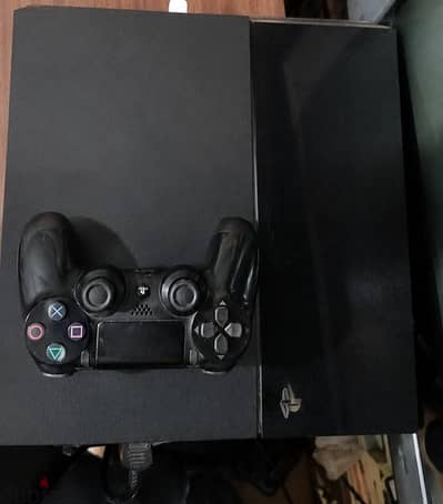 PS4 500GB Fat+CD Games