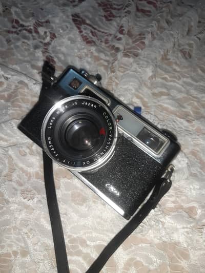كاميرا Yashica Electro 35 GSN شغاله 100%