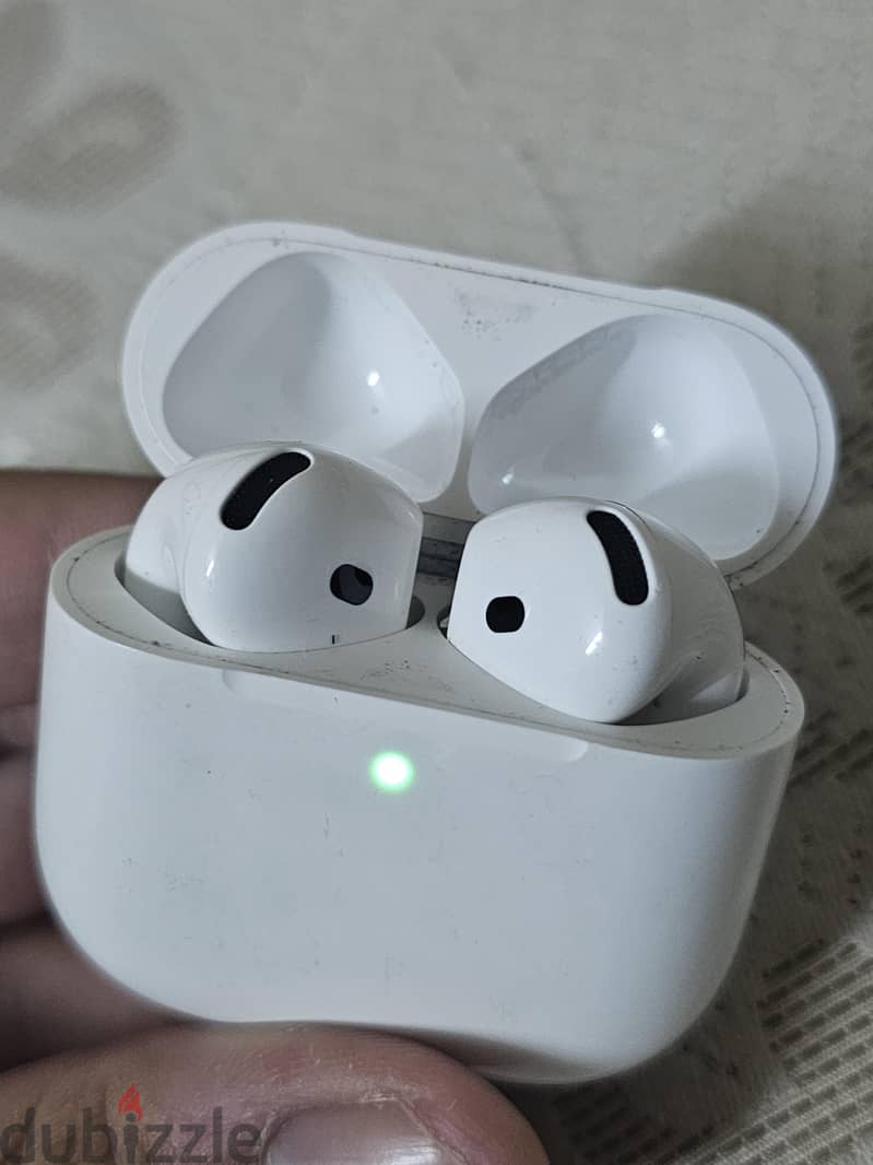 AirPods 4 Version White 3