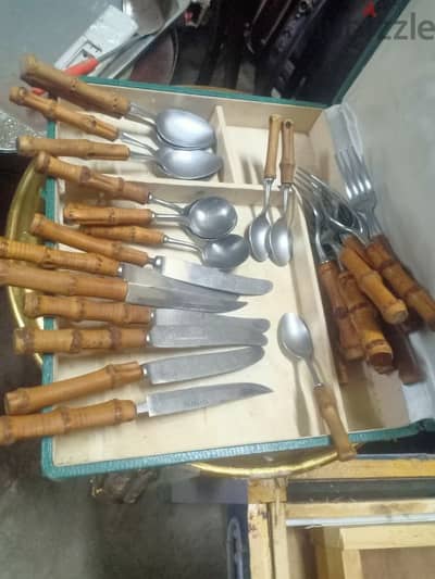 طقم معالق و شوك و سكاكين نادر