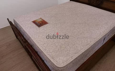 مرتبة Taki أصلية استعمال نضيف جدا