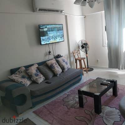 مفروش مكيف منتزة ٢ غرف وريسبشن ٣ ق ببرج جديد قرب اسماك كتعة