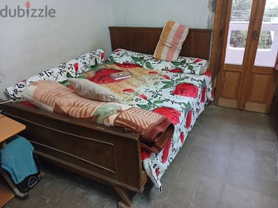سرير كبير ١٩٠ خشب زان و سرير صغير ١٤٠ خشب زان
