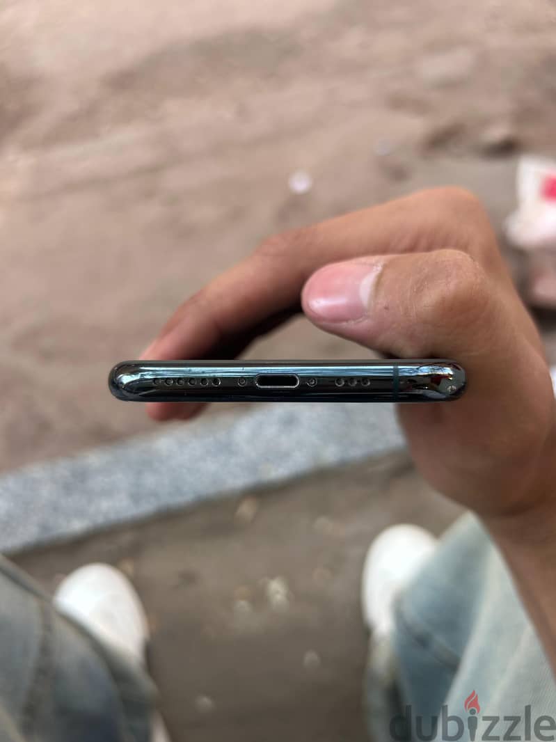 Apple - iPhone 11 Pro 3