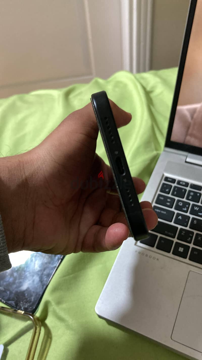 iPhone 16 Plus 13