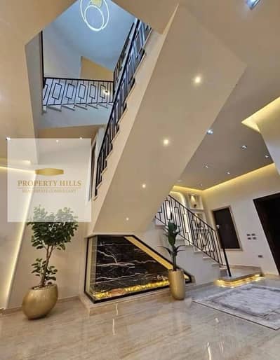 Last villa at a special price reduced from its previous price in a prime location directly on the southern ninety in the Fifth Settlement minutes from the American University opposite Hyde Park