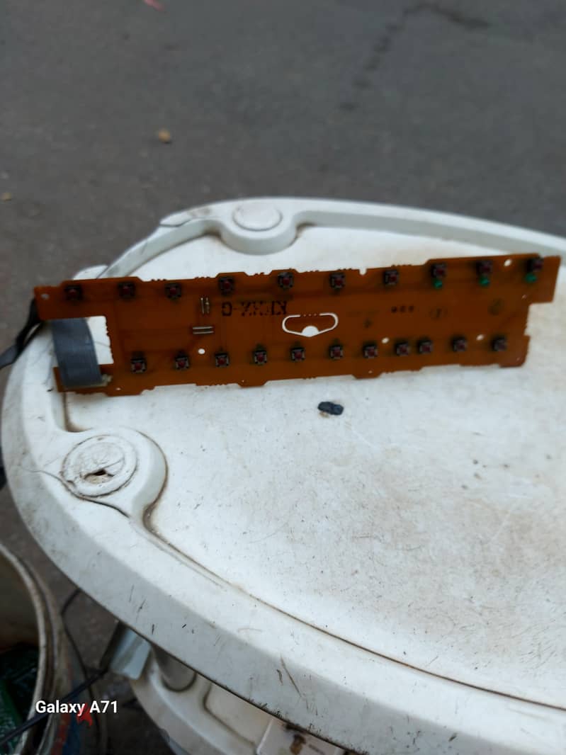 قطع غيار 11
