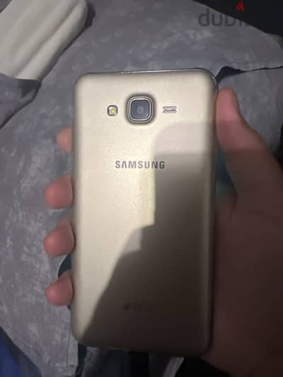 Samsung j7 very good condition