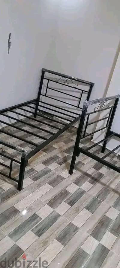 سرير جديد لم يستخدم