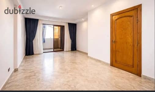 شقة للايجار السكنى110م / سبورتنج بالقرب من الترام مبانى حديثة مطبخ بالدواليب مطلات مفتوحة