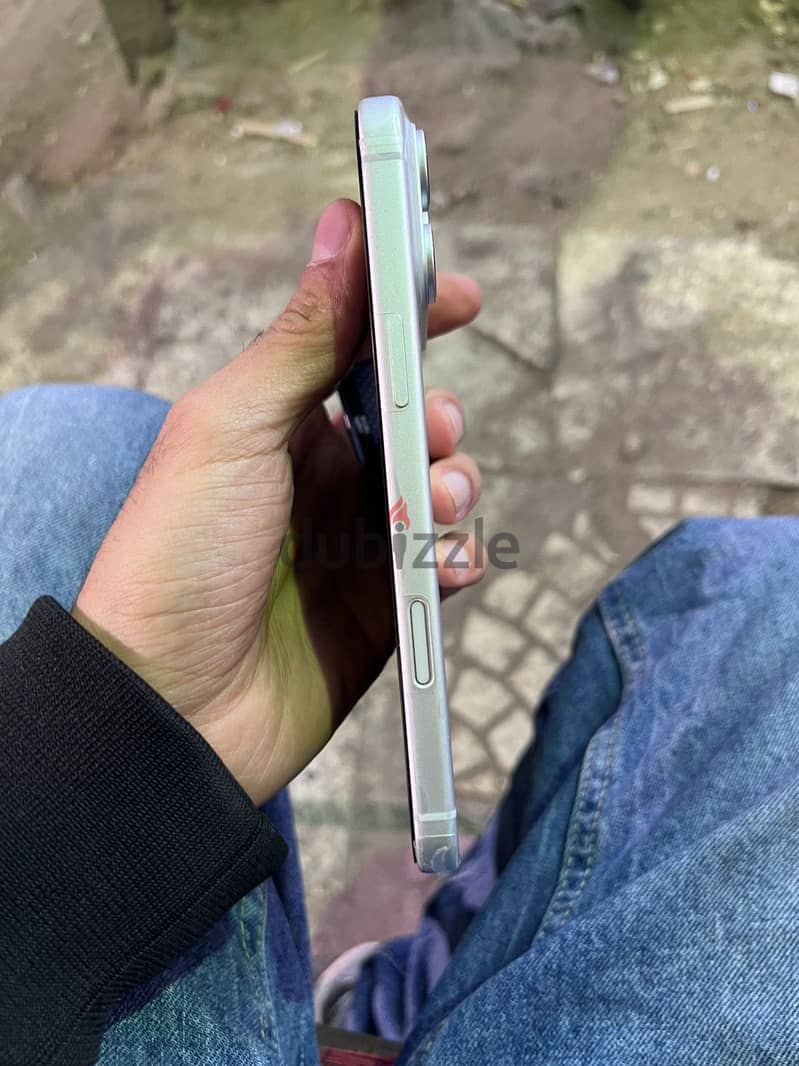 Apple - iPhone 17 Pro Max 2