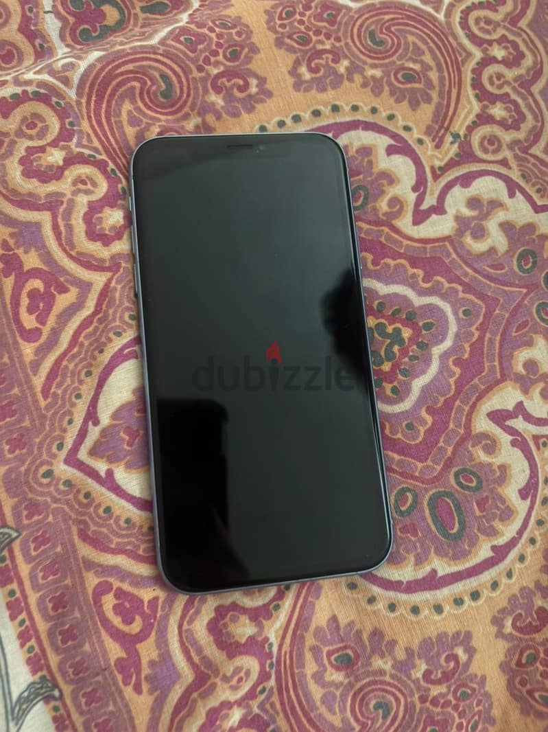Apple - iPhone XR 4