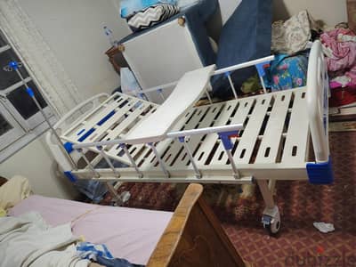 سرير طبى حركة واحدة استعمال ٣ شهور