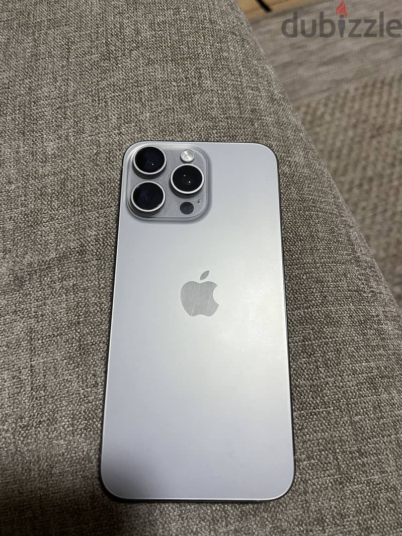 Apple - iPhone 15 Pro Max 3