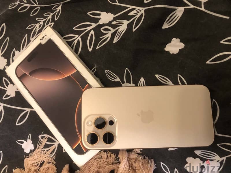 iPhone 16 pro max 6