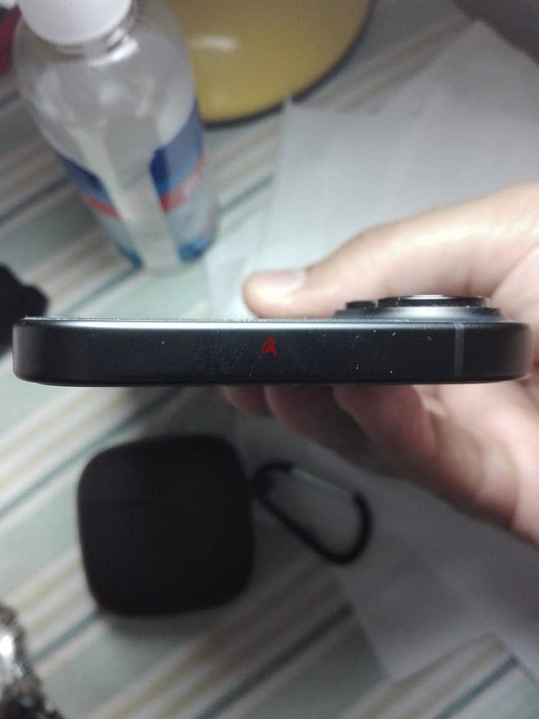 Apple - iPhone 16 4