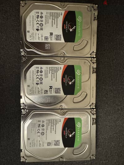 Seagate IronWolf NAS 4TB هاردلت استعمال بسيط بحالة ممتازة ٤ تيرا