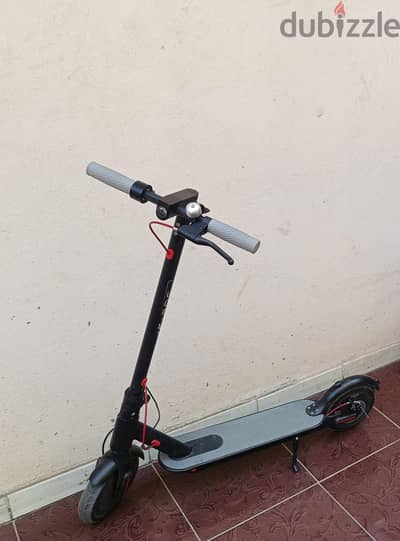 اسكوتر كهربائي  E-Roc