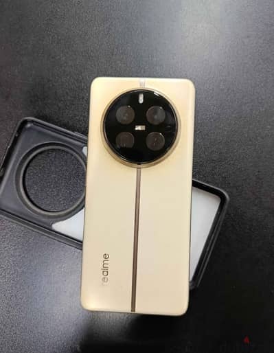 realme 12 pro