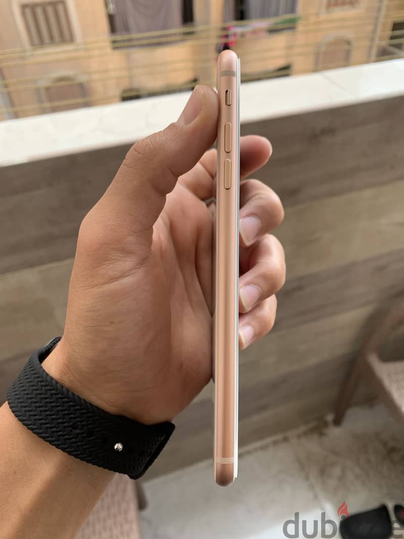 Apple - iPhone 8 Plus 3