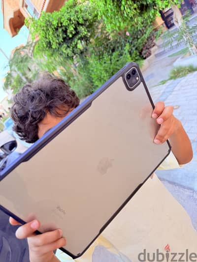 Ipad pro m2 12.9 inch 256 gb الجيل السادس