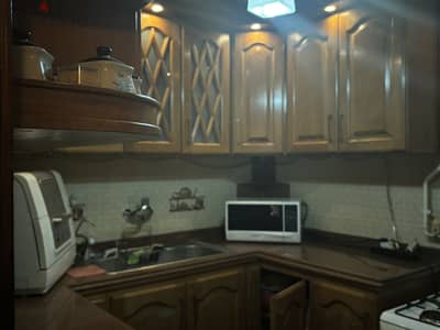 من المالك مباشرة شقة للبيع بشارع احمد باشا ترك  برج الاندلس ١