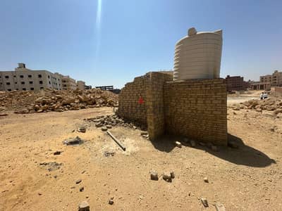 من المالك مباشرة: أرض سكنية خالصة بالتجمع الخامس بدون توكيلات