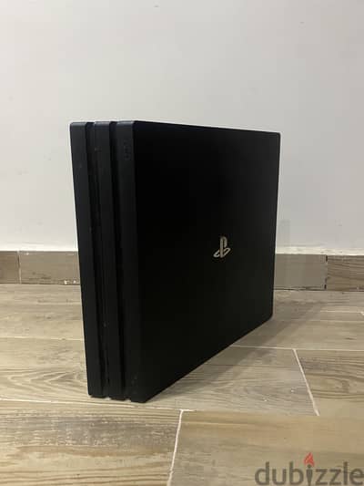 بلايستيشن 4 برو مستعمل 1Tb