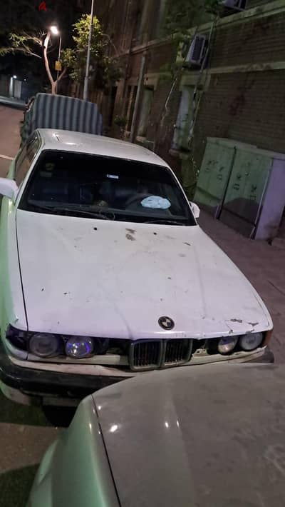 BMW 735 1990