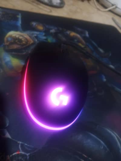 logitech g102 مستعمل اسبوع فقط من فتح العلبه وبعد كده عنته في العلبه