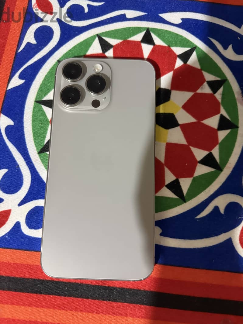 Apple - iPhone 15 Pro Max 3
