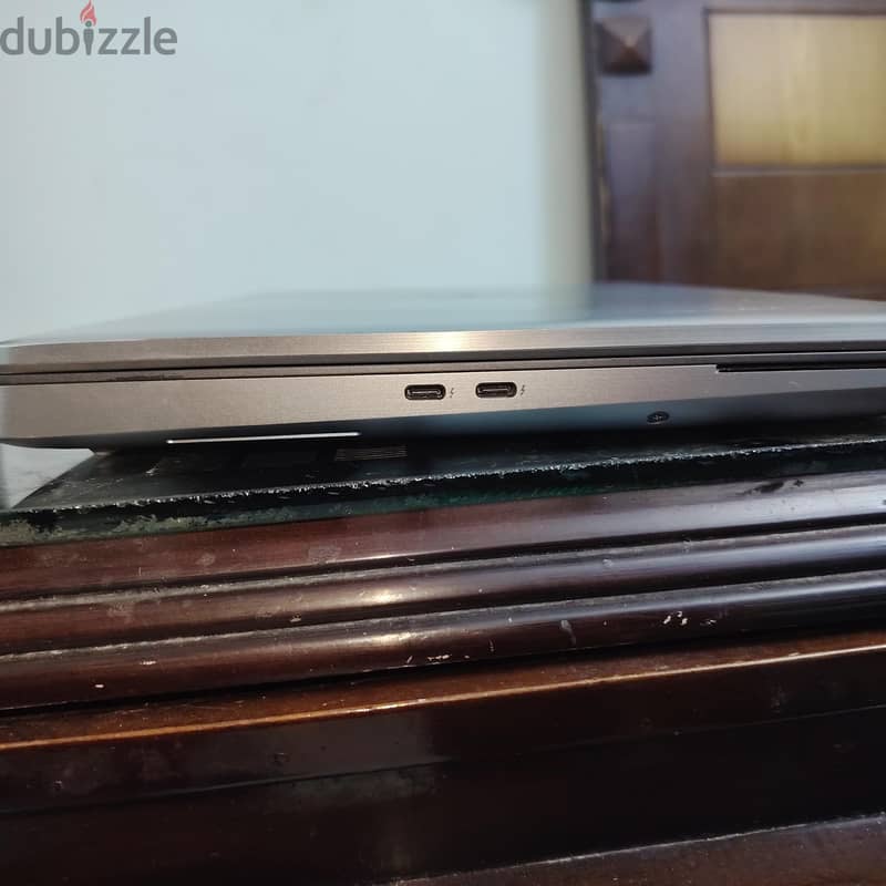 Dell Precision 7550 5