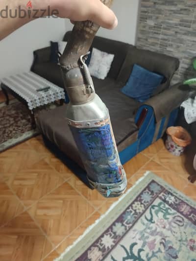 حكمان للبيع