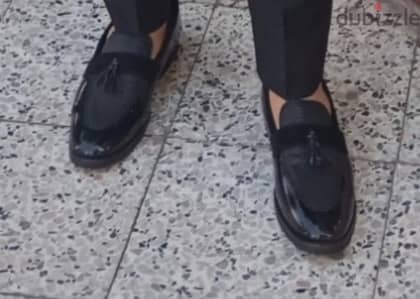 شوز اسود للبيع بحاله جيده جدا استخدام مره وحده فقط