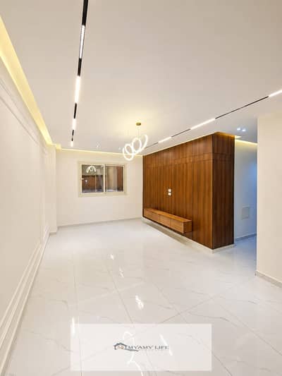 Exceptional investment and housing opportunity in the Pyramids Gardens | Directly on the wall Exceptional investment and housing opportunity in the Pyramids Gardens | Directly on the wall