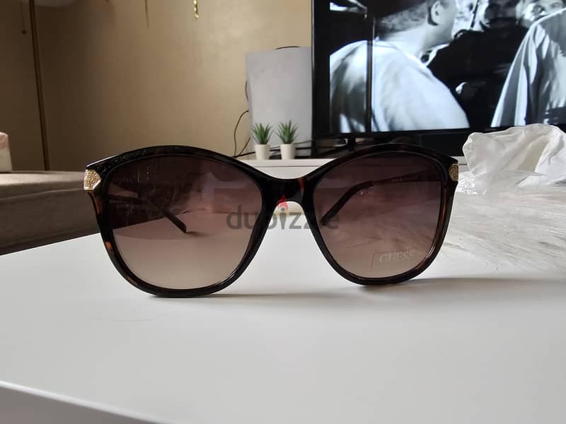 Guess sunglasses 2